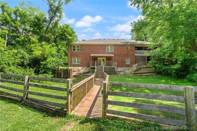 12205 Bailey Hill Road, Charlestown, IN 47111