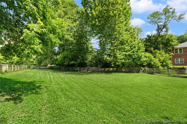 12205 Bailey Hill Road, Charlestown, IN 47111