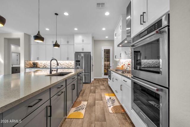 18540 W COLTER Street, Litchfield Park, AZ 85340
