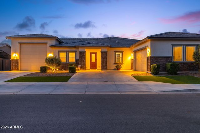 18540 W COLTER Street, Litchfield Park, AZ 85340