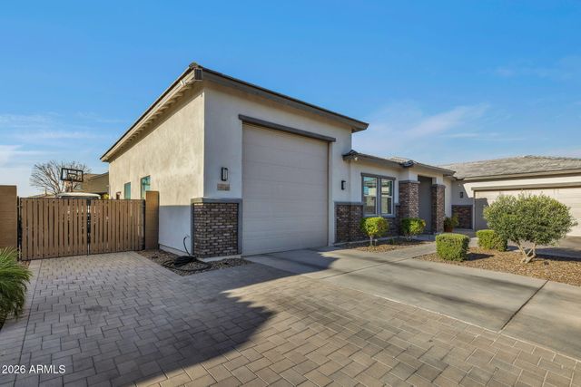 18540 W COLTER Street, Litchfield Park, AZ 85340