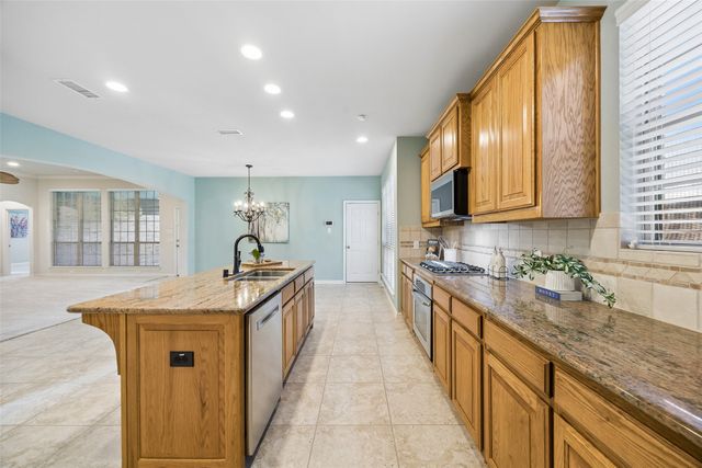 7001 Handen Drive, Rowlett, TX 75089