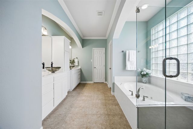 7001 Handen Drive, Rowlett, TX 75089