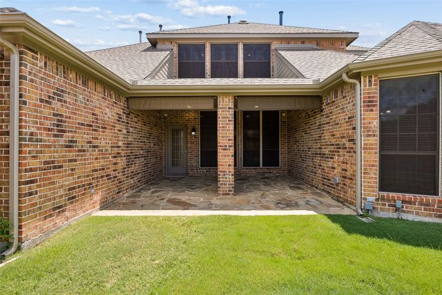 7001 Handen Drive, Rowlett, TX 75089