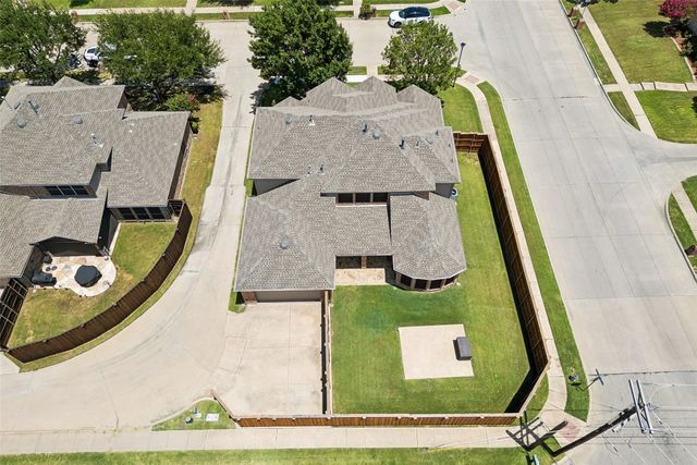 7001 Handen Drive, Rowlett, TX 75089