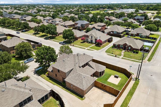 7001 Handen Drive, Rowlett, TX 75089