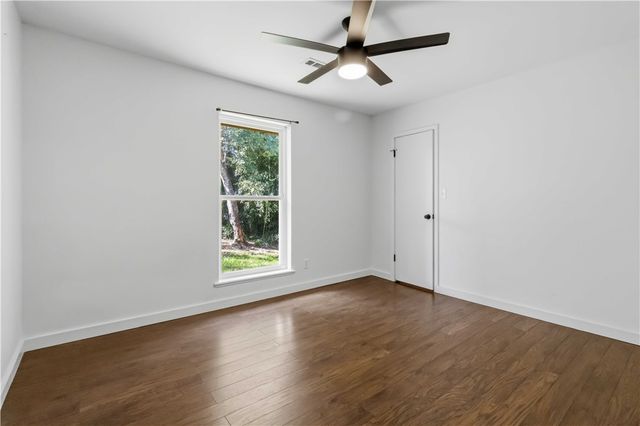2741 E Ferguson Avenue, Fayetteville, AR 72703