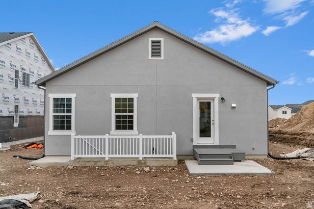 8205 W SENTINEL PEAK DR, Magna, UT 84044