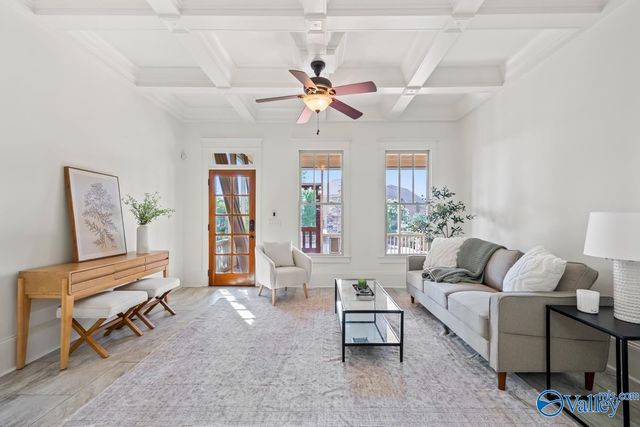 31 W Lake Forest Blvd, Huntsville, AL 35824