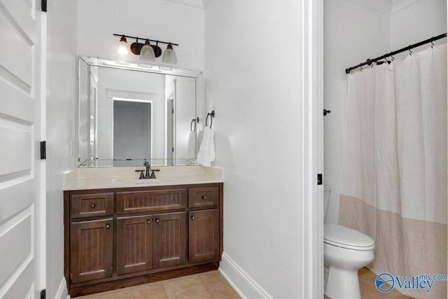 31 W Lake Forest Blvd, Huntsville, AL 35824