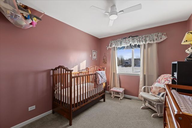 2200 Serenity Lane, Woodstock, IL 60098