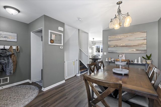 2200 Serenity Lane, Woodstock, IL 60098