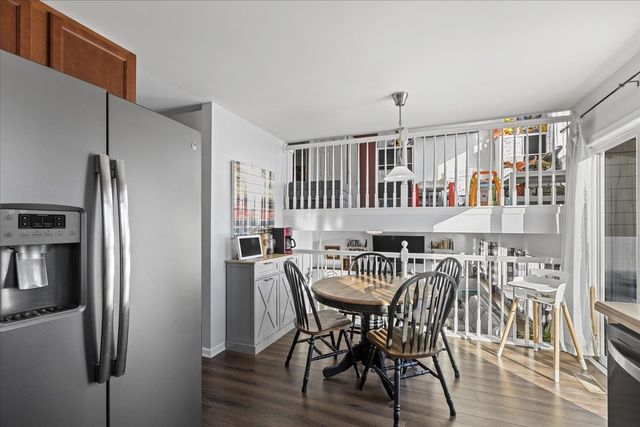 2200 Serenity Lane, Woodstock, IL 60098