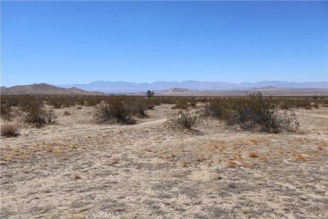 0 E, Lancaster, CA 93535