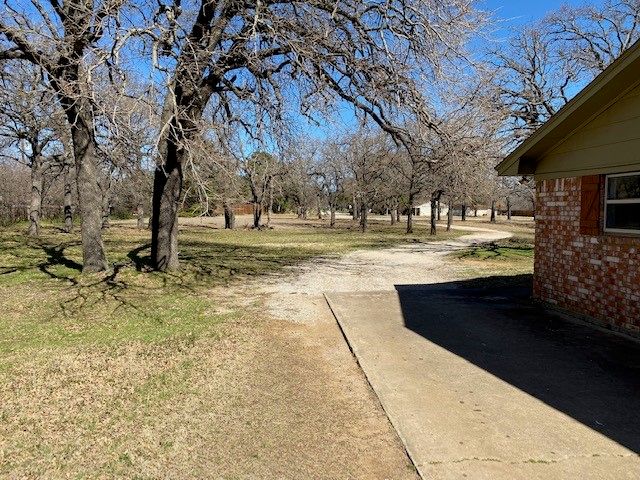 180 Highland Village Road, Highland Village, TX 75077