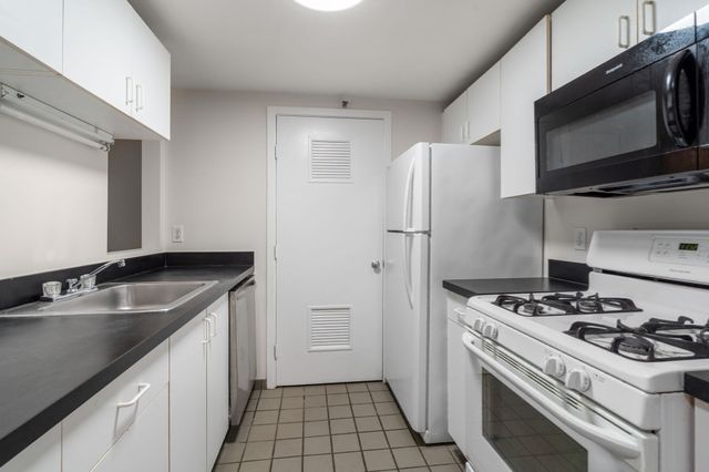 63-71 Fulkerson St 106, Cambridge, MA 02141