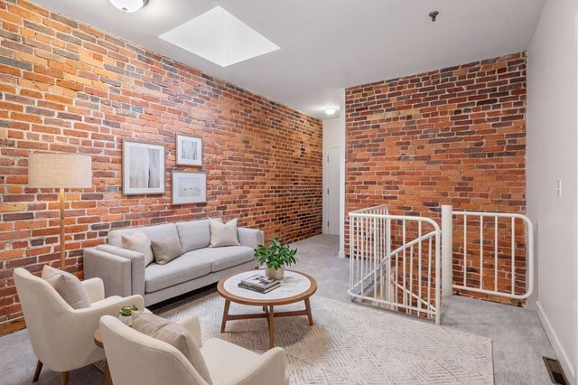 63-71 Fulkerson St 106, Cambridge, MA 02141