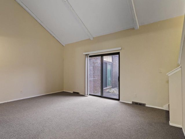 4129 W College AVENUE, Franklin, WI 53132