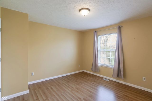 5773 Saint Simons Drive, Indianapolis, IN 46237