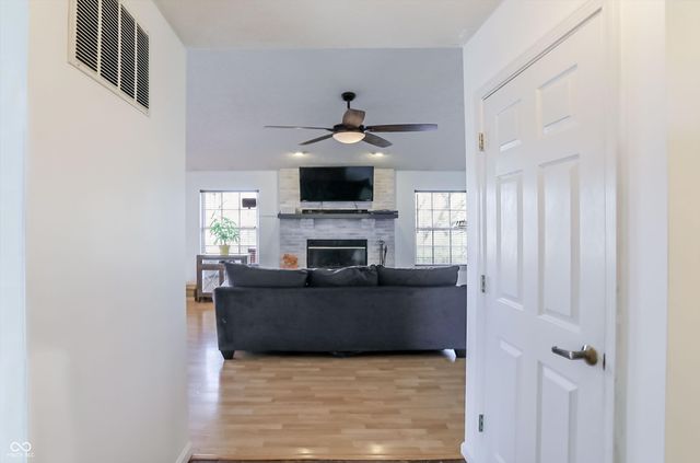 5773 Saint Simons Drive, Indianapolis, IN 46237