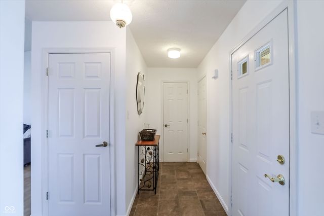 5773 Saint Simons Drive, Indianapolis, IN 46237