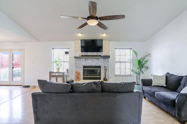 5773 Saint Simons Drive, Indianapolis, IN 46237