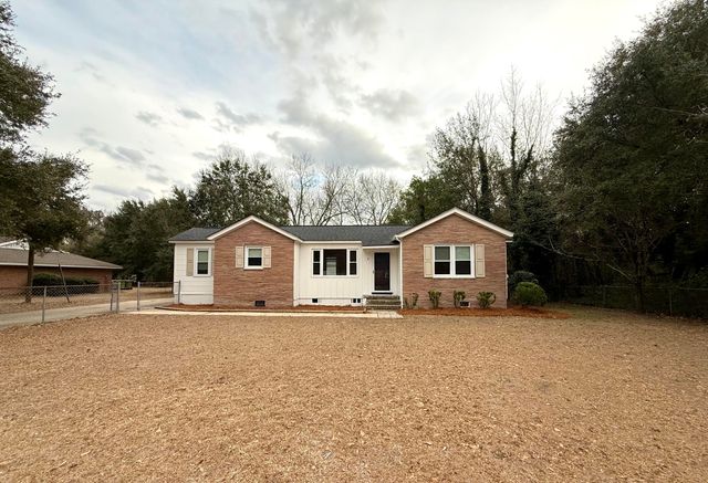 6 Thomas Drive, Sumter, SC 29150