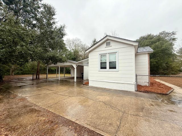 6 Thomas Drive, Sumter, SC 29150