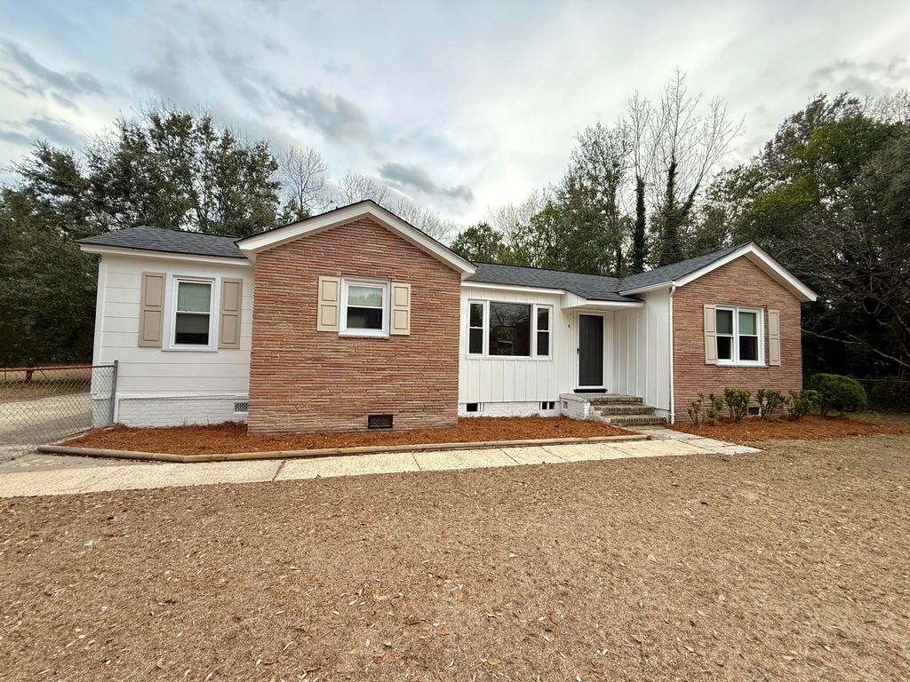 6 Thomas Drive, Sumter, SC 29150