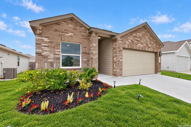 9056 NAVARRO VIS, Seguin, TX 78155