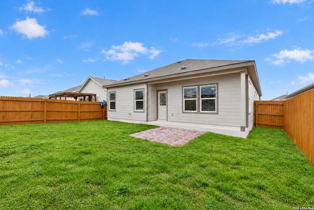 9056 NAVARRO VIS, Seguin, TX 78155