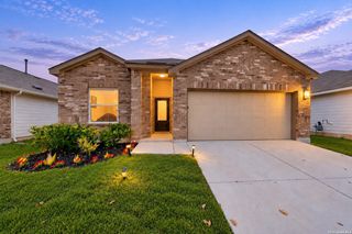 9056 NAVARRO VIS, Seguin, TX 78155