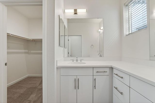 191 Log Pond Ln, Sacramento, CA 95818