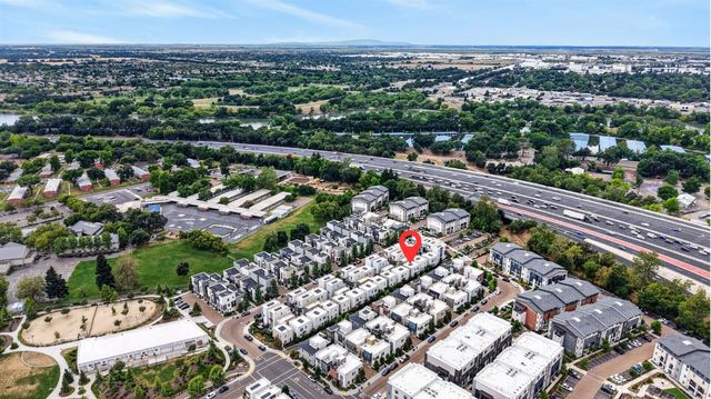191 Log Pond Ln, Sacramento, CA 95818