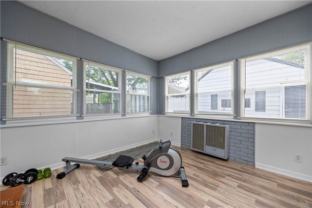 967 Gulf Road, Elyria, OH 44035