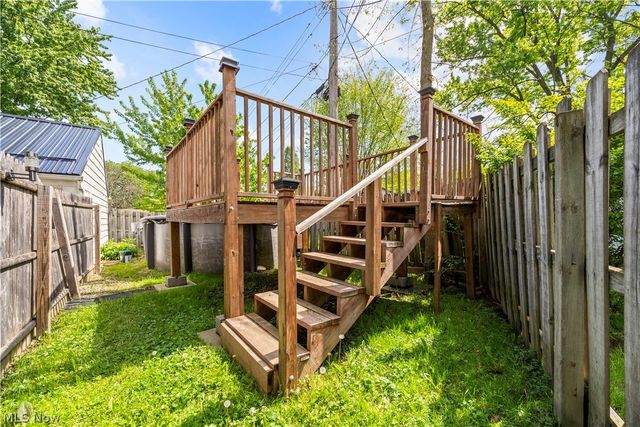 967 Gulf Road, Elyria, OH 44035