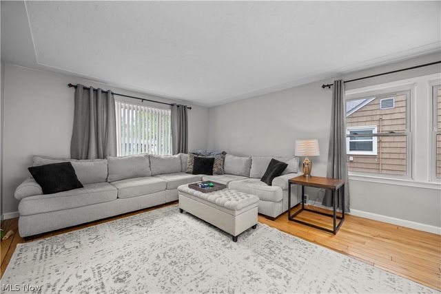967 Gulf Road, Elyria, OH 44035