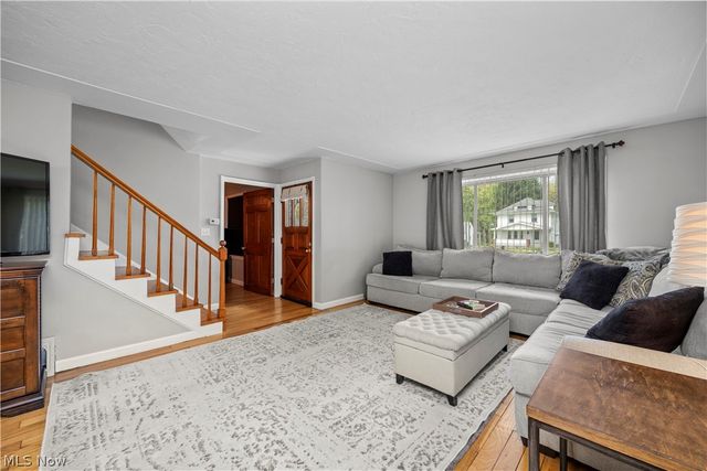 967 Gulf Road, Elyria, OH 44035