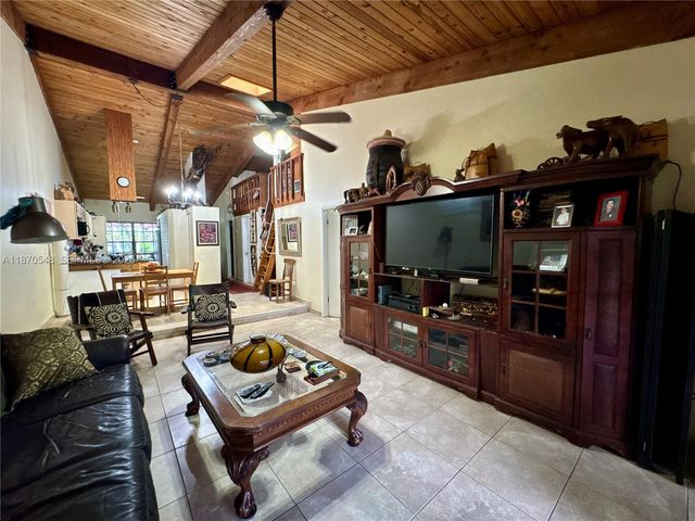 13527 SW 101st Lane, Miami, FL 33186