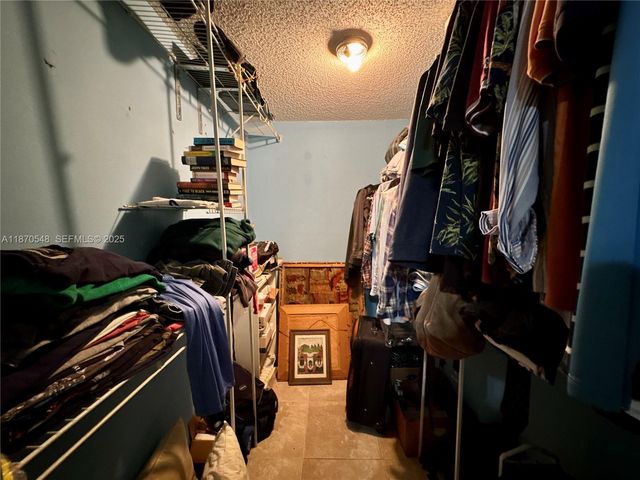 13527 SW 101st Lane, Miami, FL 33186