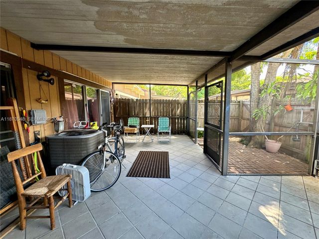 13527 SW 101st Lane, Miami, FL 33186