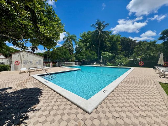 13527 SW 101st Lane, Miami, FL 33186