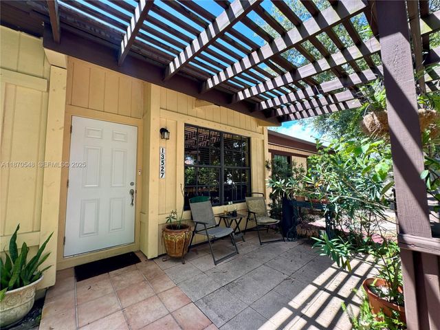 13527 SW 101st Lane, Miami, FL 33186