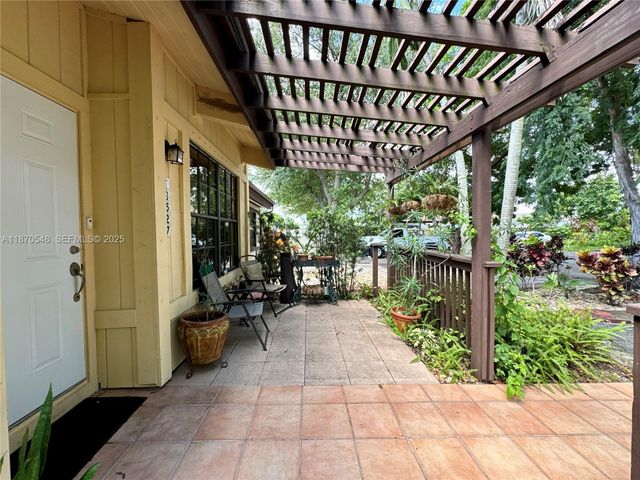 13527 SW 101st Lane, Miami, FL 33186