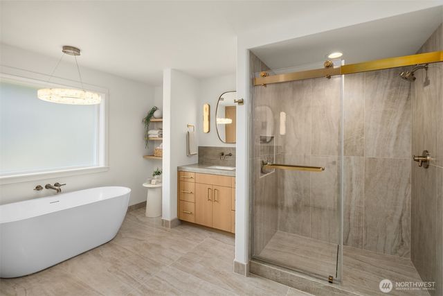 9404 117th Avenue NE, Kirkland, WA 98033