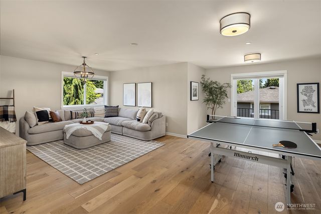 9404 117th Avenue NE, Kirkland, WA 98033
