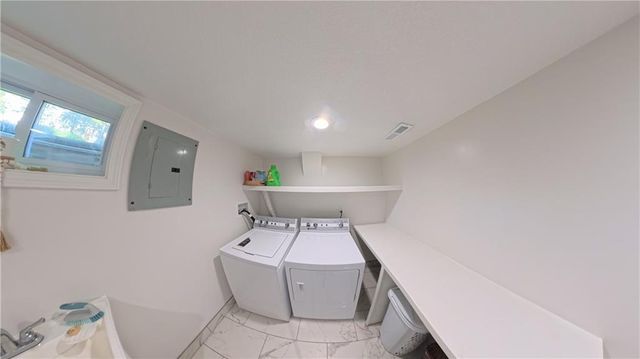 3718 Gibbs Road, Kansas City, KS 66106