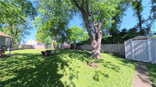 3718 Gibbs Road, Kansas City, KS 66106