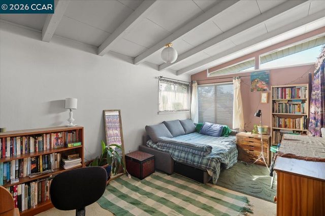 84 Monte Vista Ave, Oakland, CA 94611