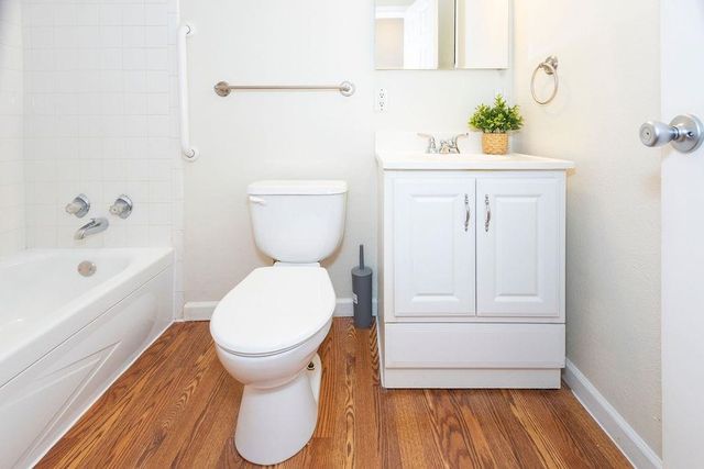 1105 4th Pl, Elgin, OK 73538